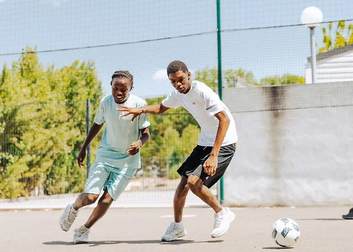 Mobil-home Spacieux Avec Terrasse - - Api-1-52-1453 * Saint-Jean-de-Monts