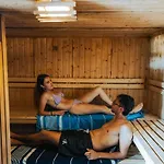 Mobil-home Spacieux Avec Terrasse - - Api-1-52-1453 *