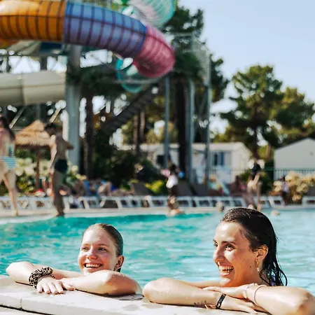 Camping Mobil-home Spacieux Avec Terrasse - Saint-jean-de-monts - Api-1-52-1453 Saint-Jean-de-Monts