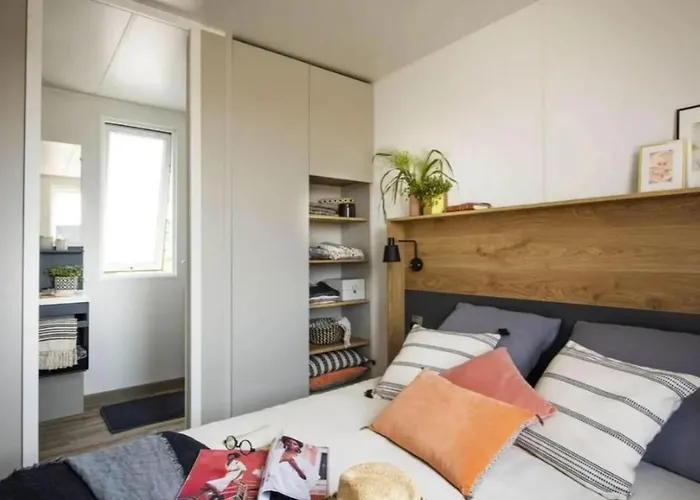 Mobil-home Spacieux Avec Terrasse - - Api-1-52-1453 Campingplatz *