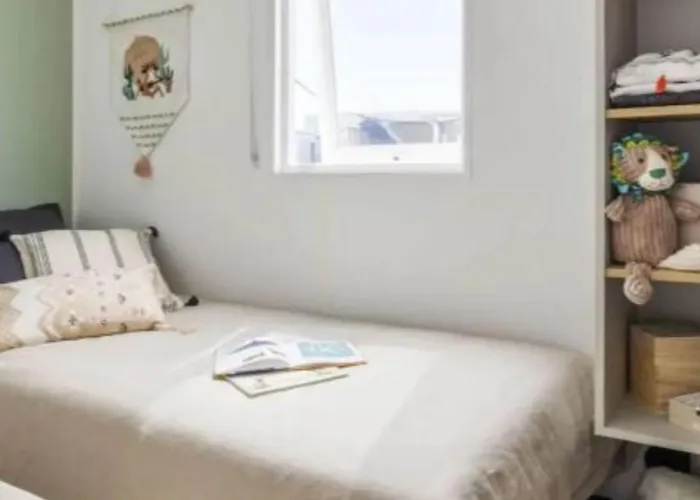 Mobil-home Spacieux Avec Terrasse - Saint-jean-de-monts - Api-1-52-1453 * Saint-Jean-de-Monts