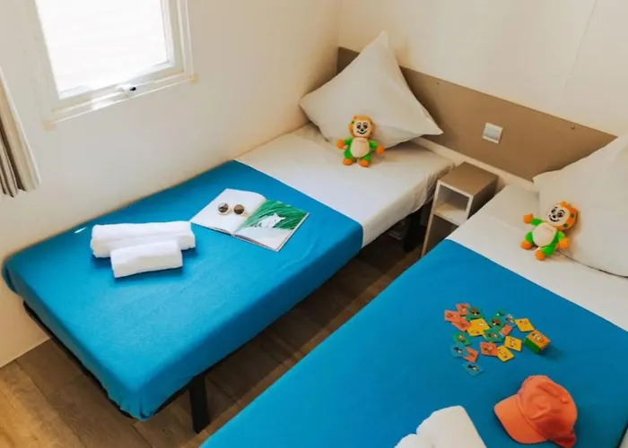 Mobil-home Spacieux Avec Terrasse - - Api-1-52-1453 Campingplatz Saint-Jean-de-Monts