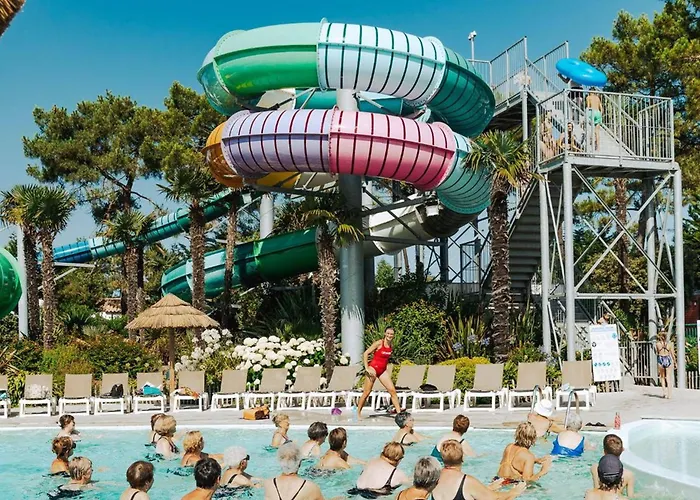 Mobil-home Spacieux Avec Terrasse - - Api-1-52-1453 Campingplatz